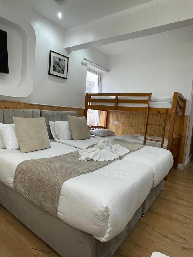 Ariana House Hotel-families And Couples Only Affittacamere *