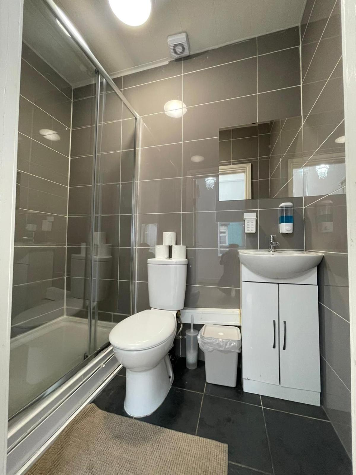 Ariana House Hotel-families And Couples Only Affittacamere *