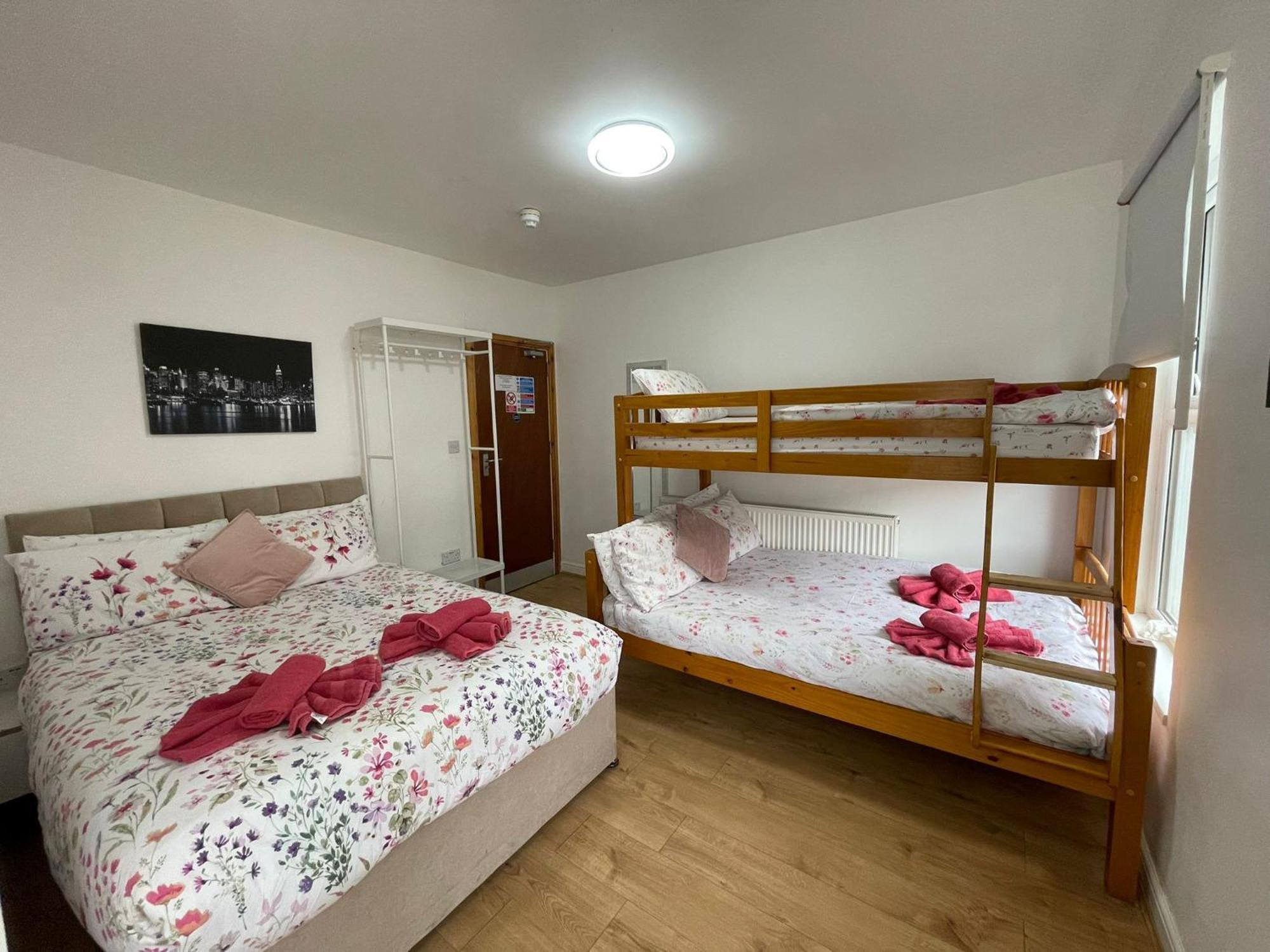 Ariana House Hotel-families And Couples Only