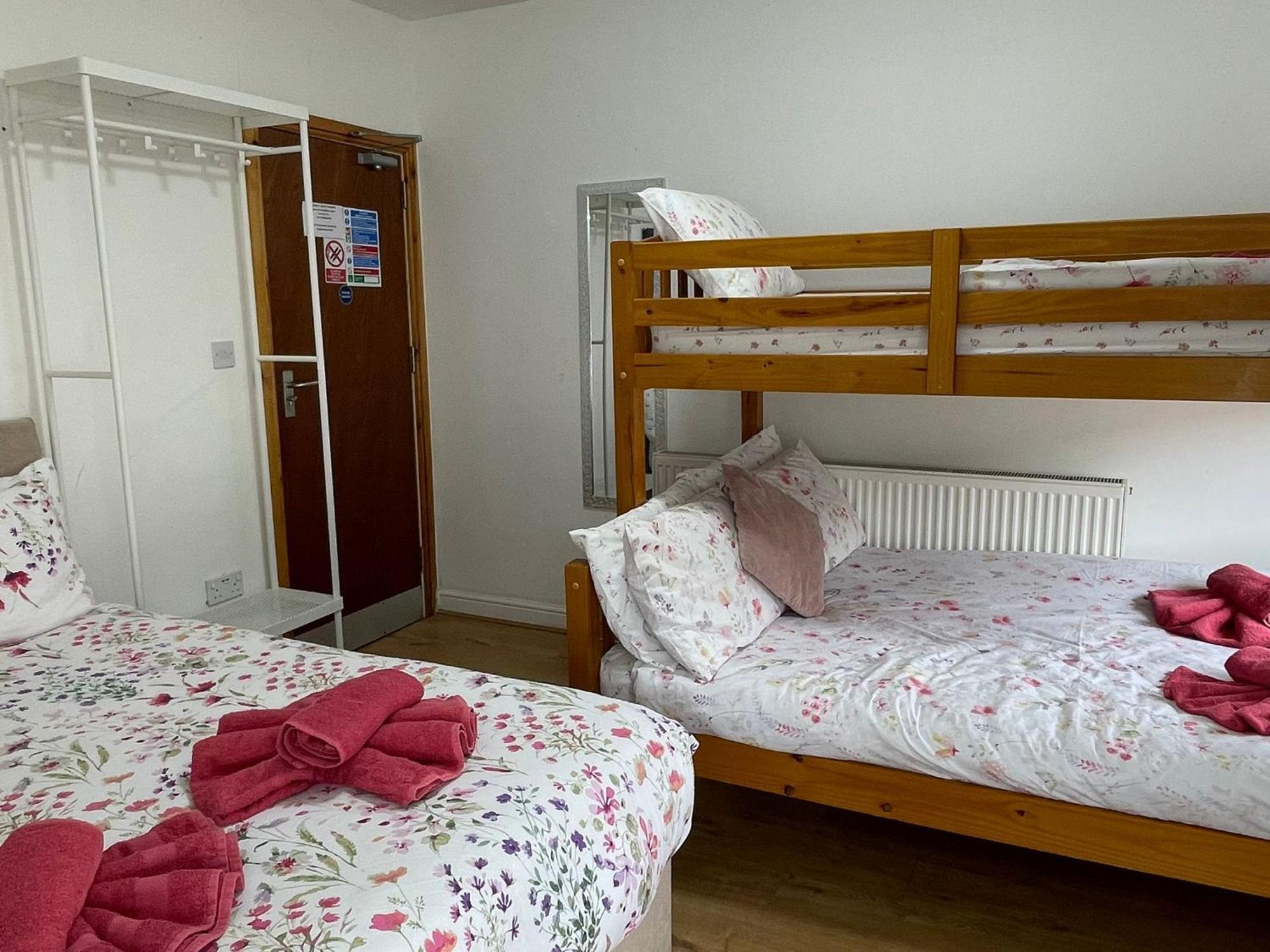 Affittacamere Ariana House Hotel-families And Couples Only *