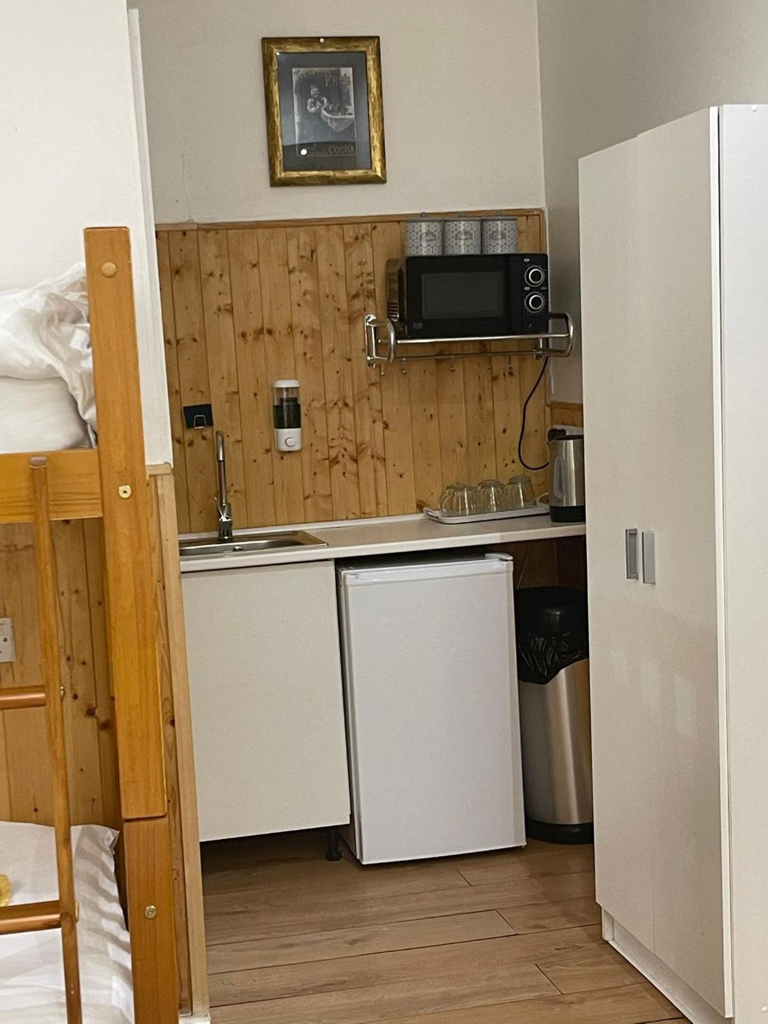 Ariana House Hotel-families And Couples Only Affittacamere *
