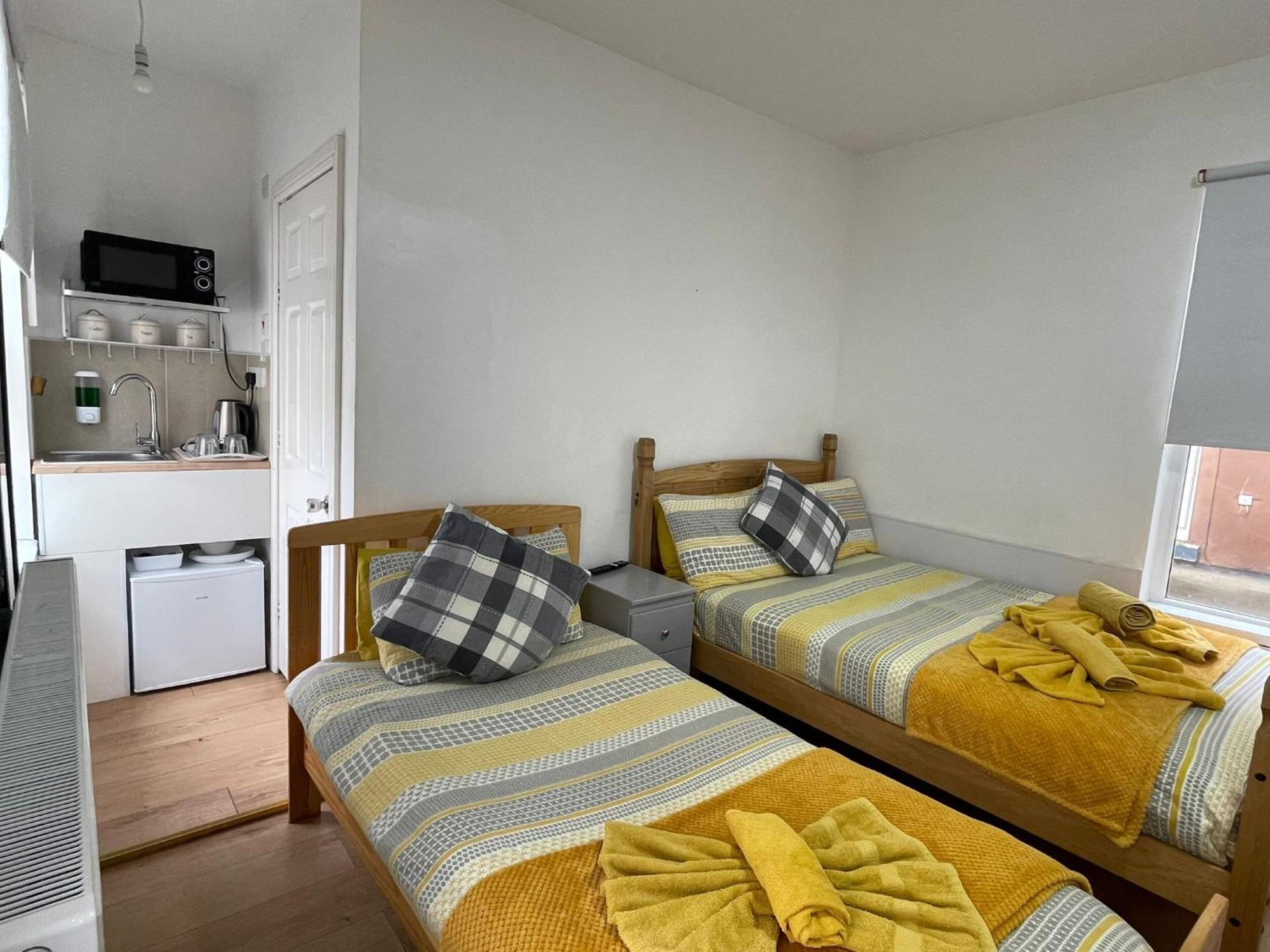 Ariana House Hotel-families And Couples Only Blackpool