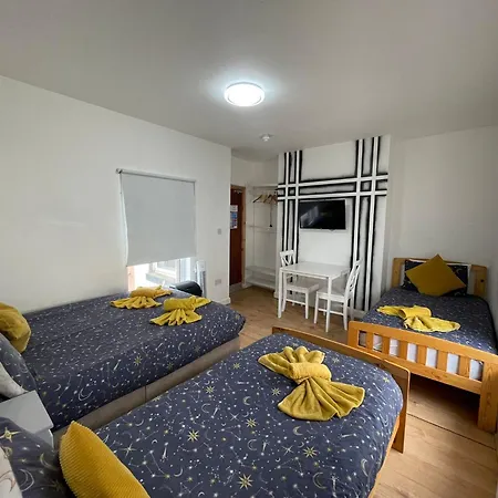 Ariana House Hotel-Families And Couples Only Blackpool Exterior photo