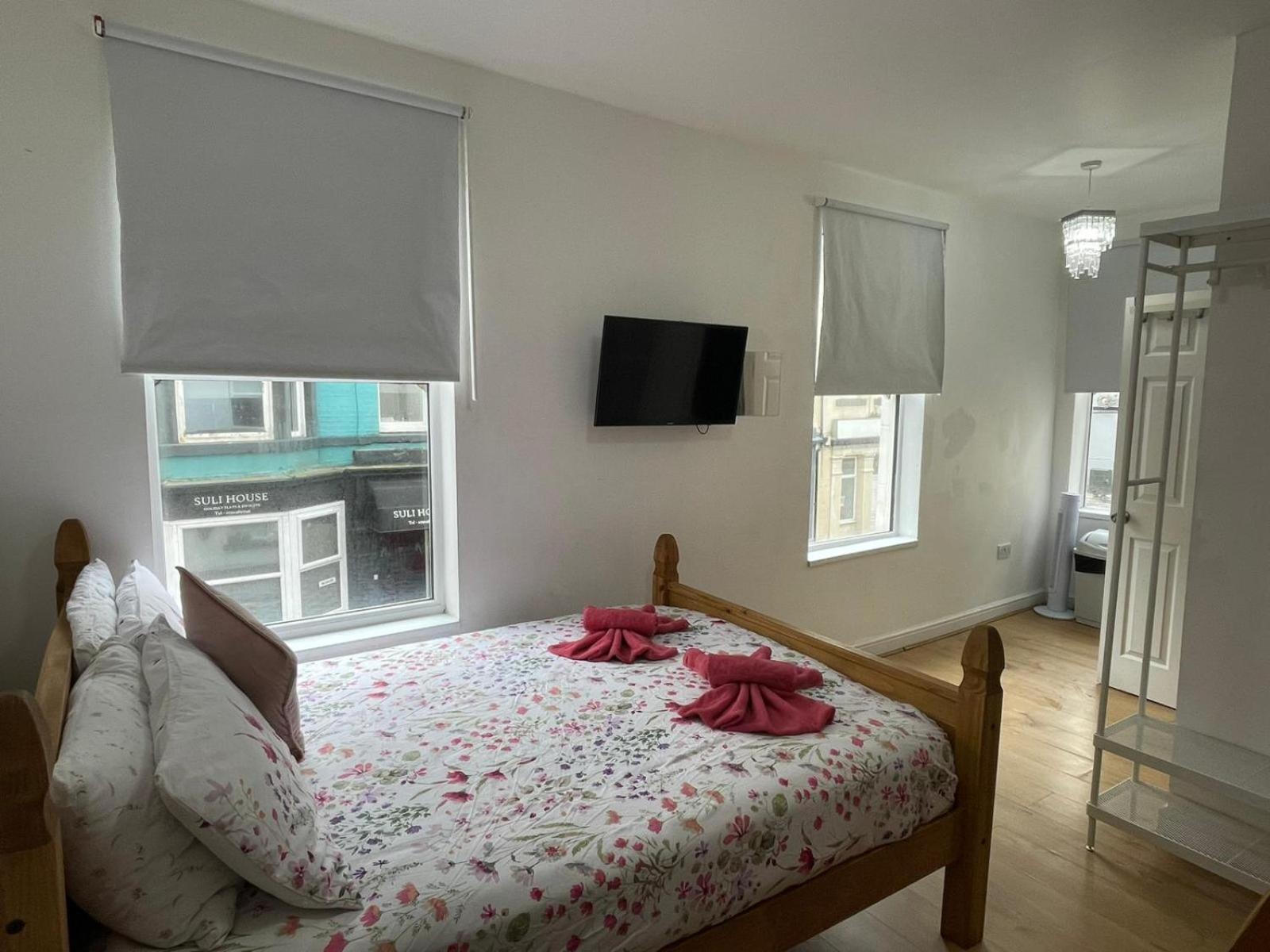 Гостевой дом Ariana House Hotel-families And Couples Only Блэкпул