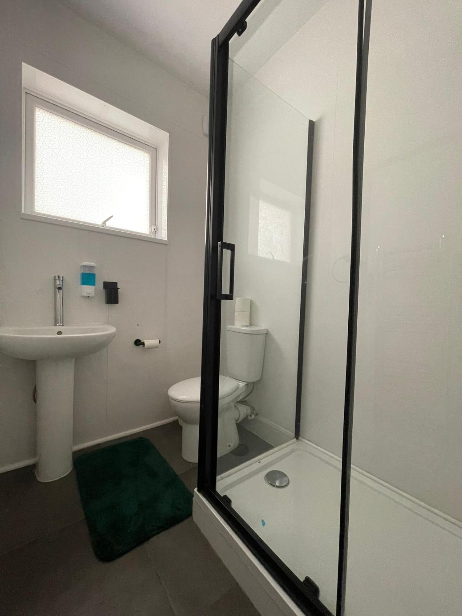 Ariana House Hotel-families And Couples Only *