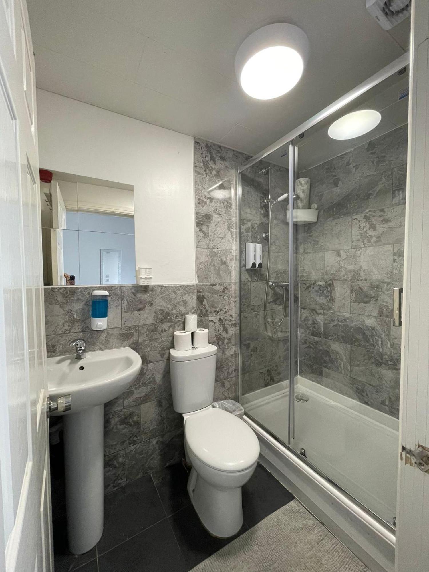 Гостевой дом Ariana House Hotel-families And Couples Only