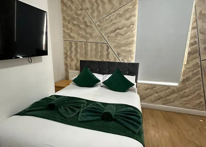 Ariana House Hotel-Families And Couples Only